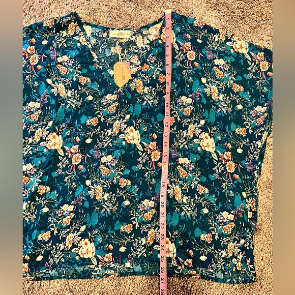 Natural Life floral blouse - Picture 7 of 8